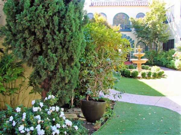 palo alto apartment rentals - exterior with fountain